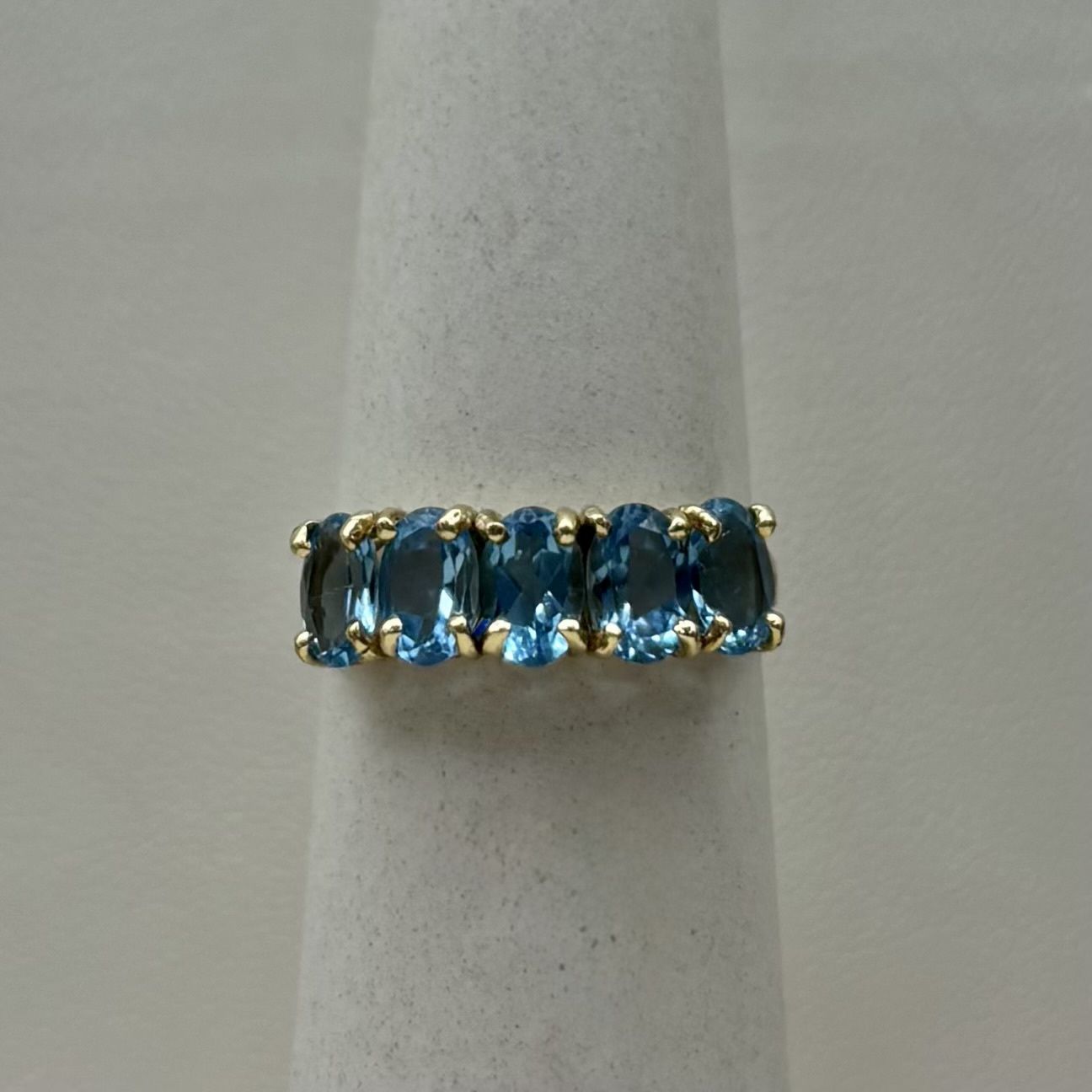 10KY 5-Stone Blue Topaz Ring (1.8g)