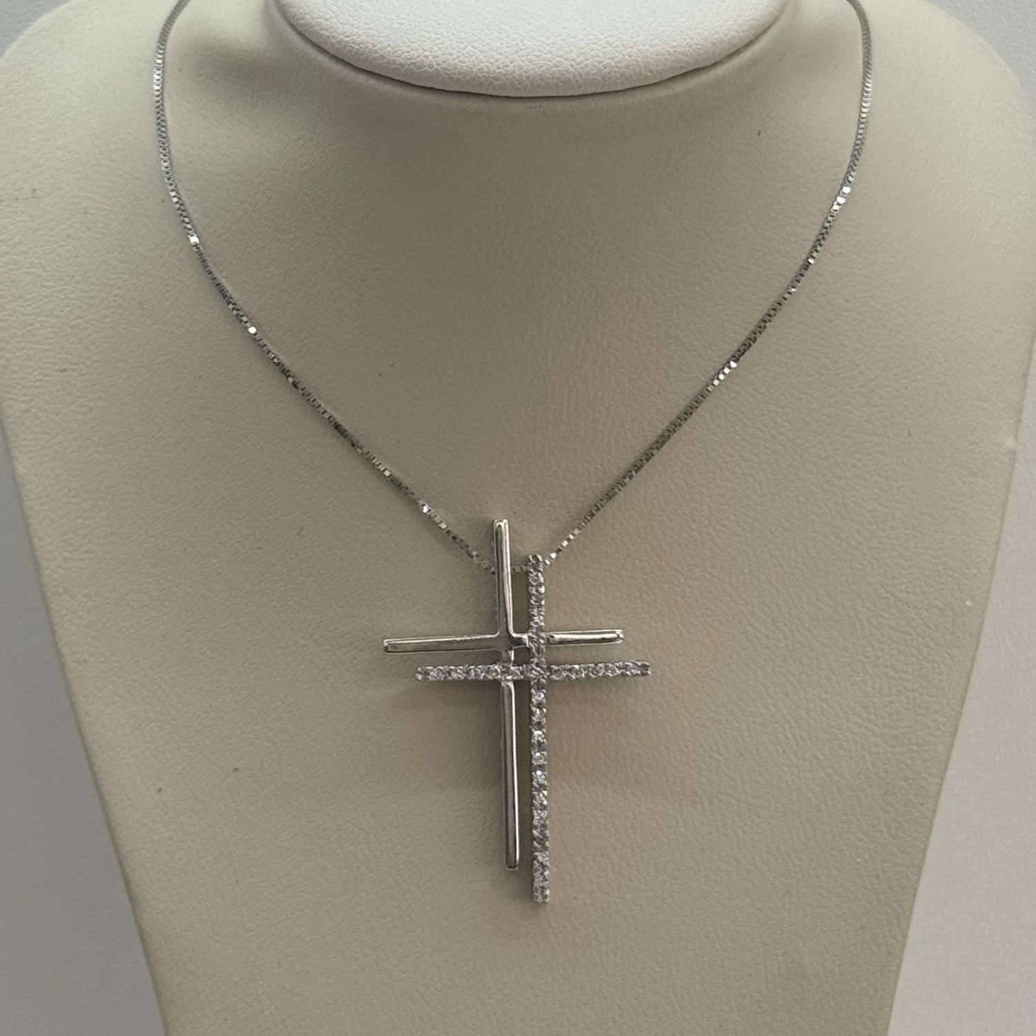 Diamond Cross Pendant w/Chain