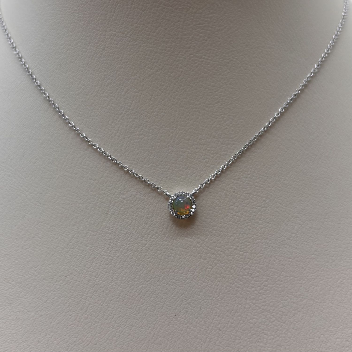 14KW Round Pearl Diamond Necklace