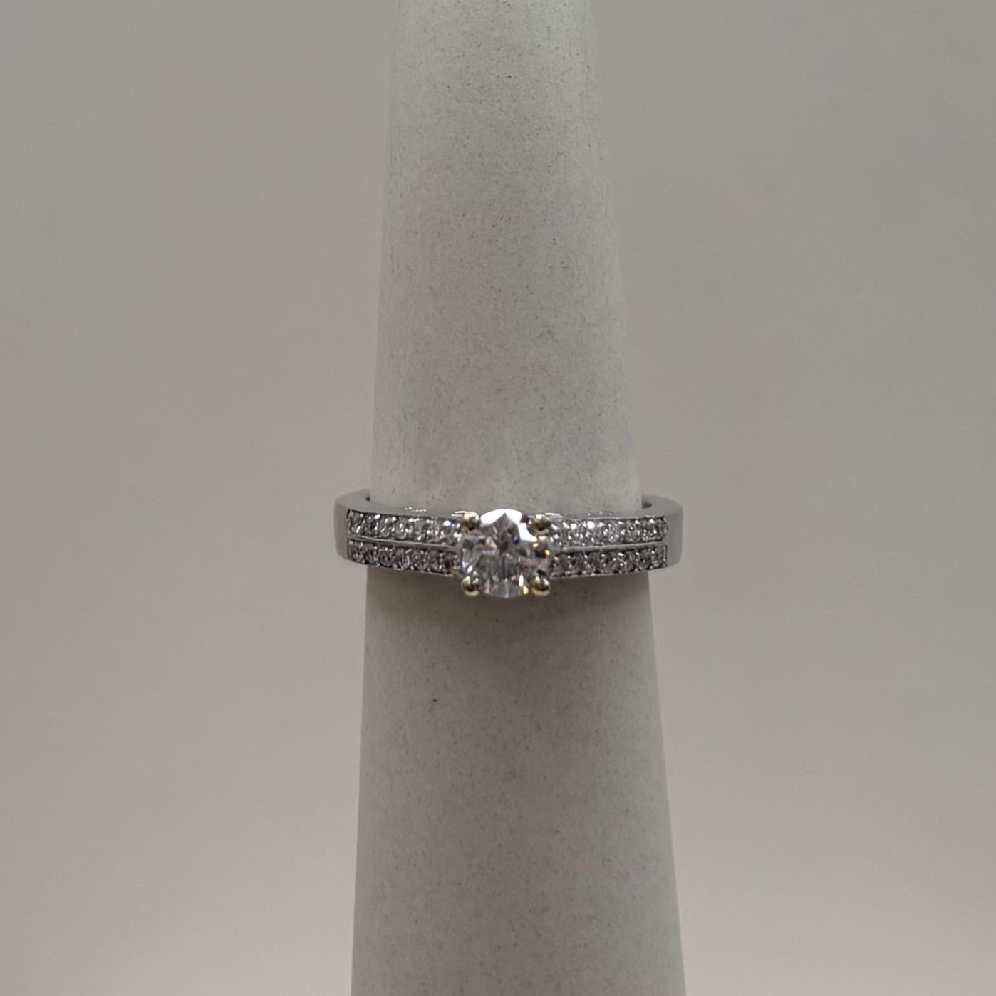 14KW Double Row Vintage Ring