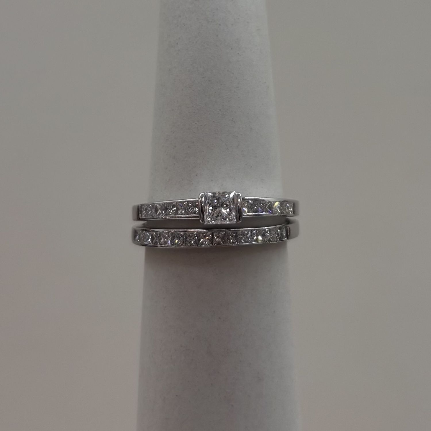 18KW "Jillian" LM Princess Bridal Set w/ L-VS1 Diamond Ring