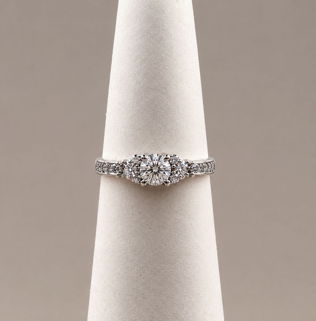 "PPF" Round Center Stone 14-SS Diamond Ring