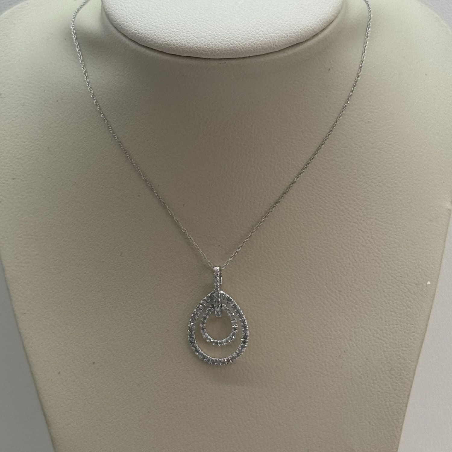 Dia Concentric Tears Pendant
