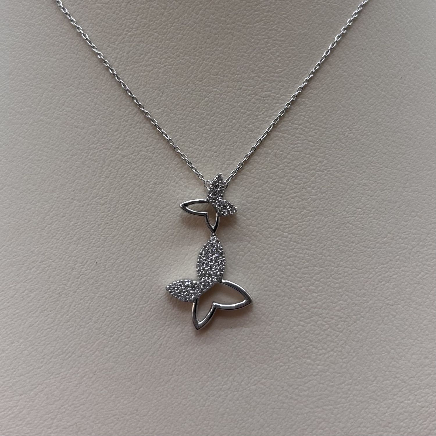 14KW Elegant Butterfly Diamond Pendant