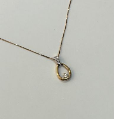 10KY 2-Tone Drop Diamond Pendant