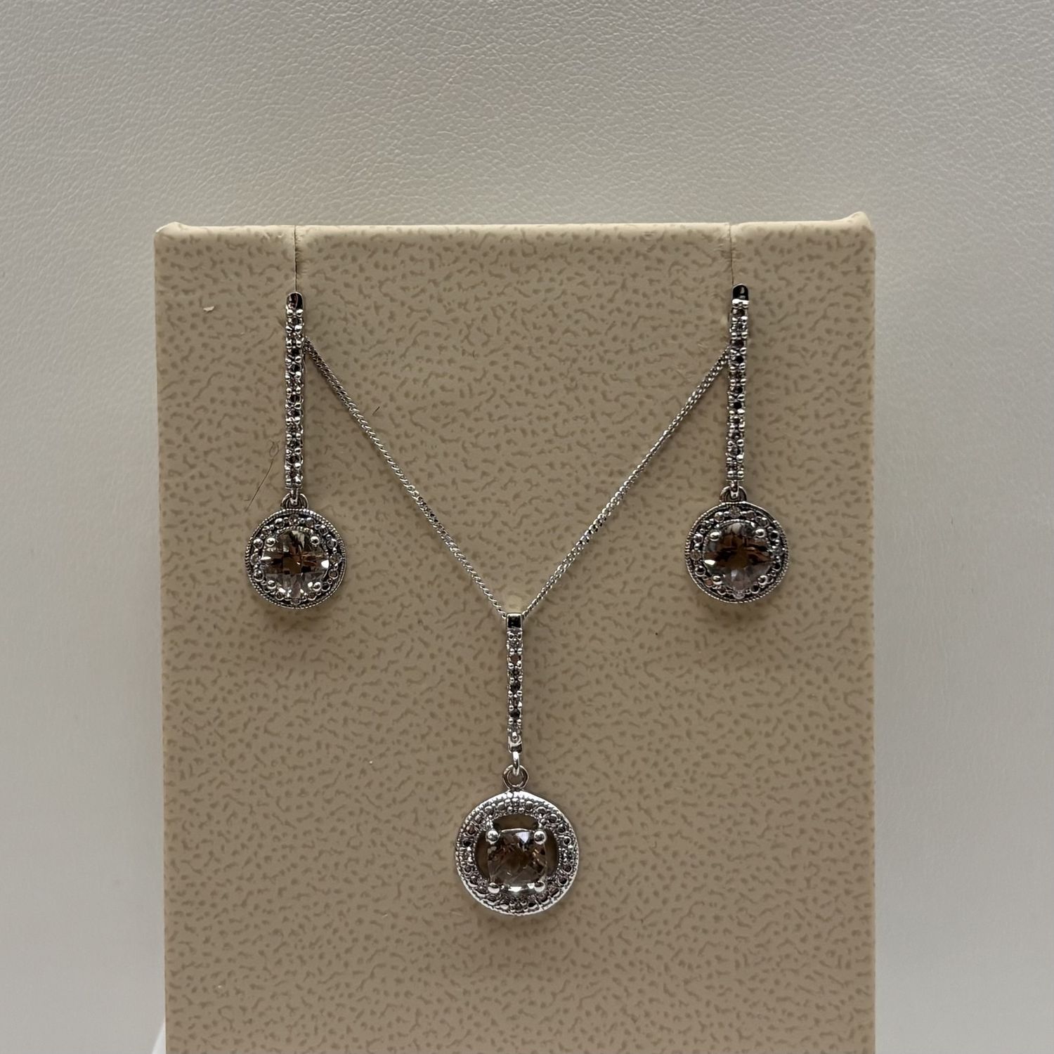 10KW Smoky Quartz Diamond Dangle Pendant