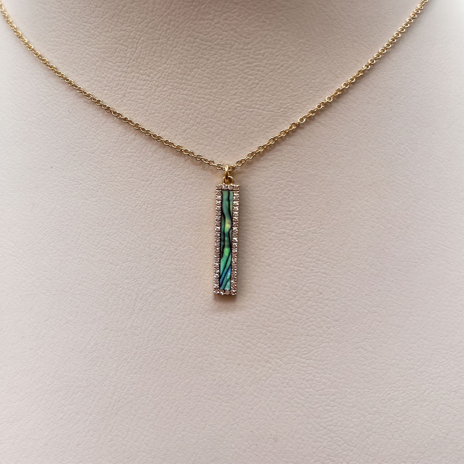 14KY Abalone &amp; Diamond Inlay Bar Pendant