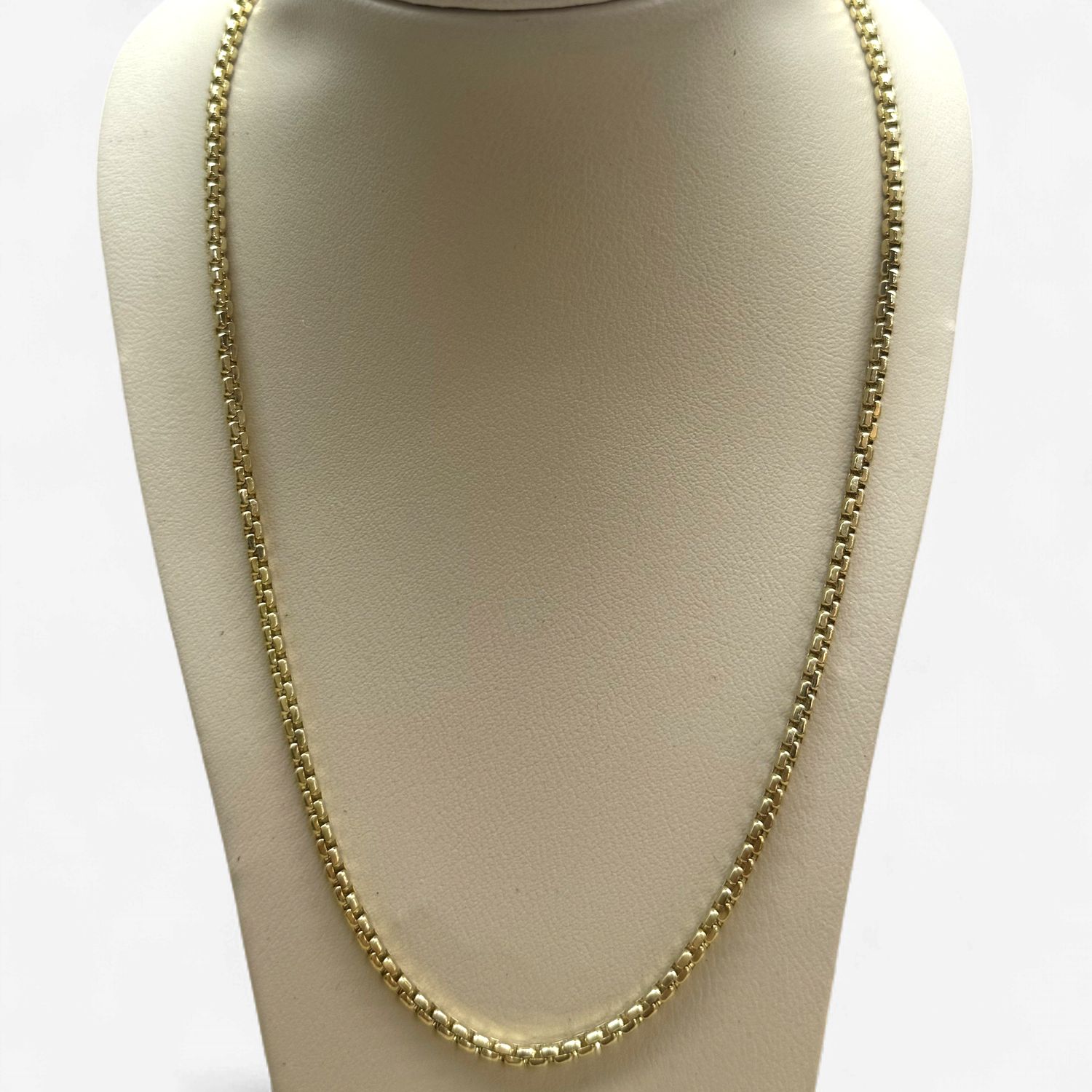 10k Yellow Gold 2.5mm Box Chain (5.8-5.9g) (18in)