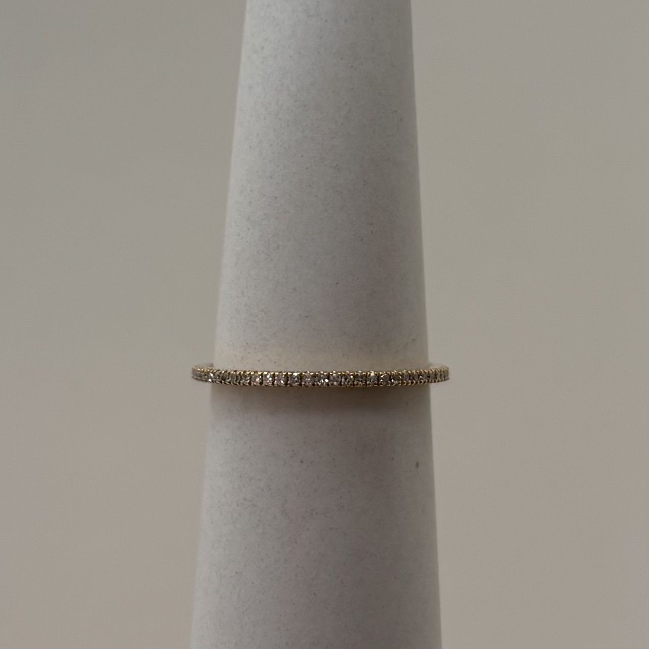 18KY Diamond Wedding Band