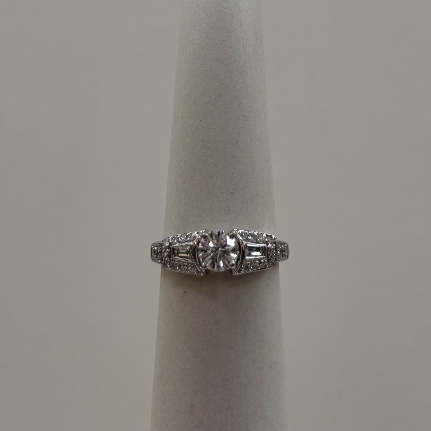 18KW Flush Round Diamond Eng Ring w/ Side Stones