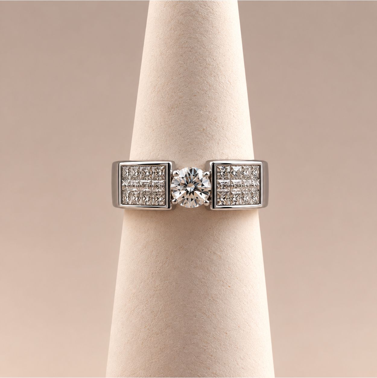 Round Diamond Wide Princess-Channel Mirage Ring