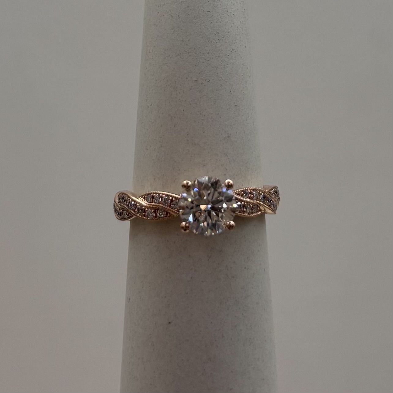 14KR LM Intertwined Band w/ 1.10ct VS1 Rnd Diamond Ring
