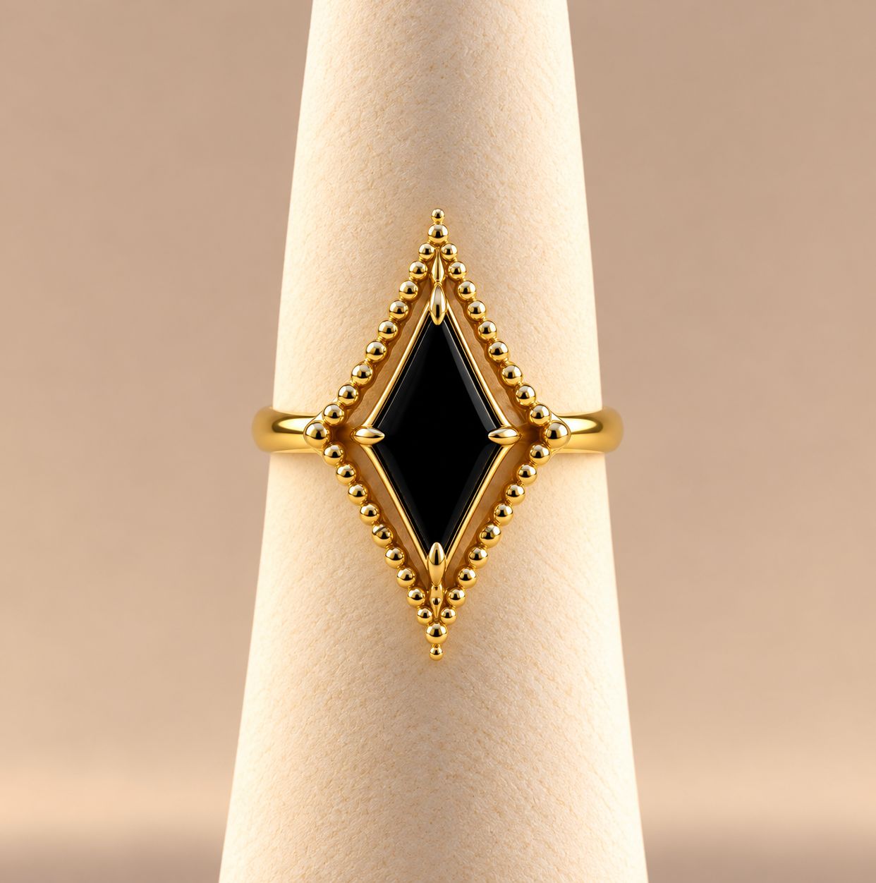 Onyx Rhombus Ring-Bujukan