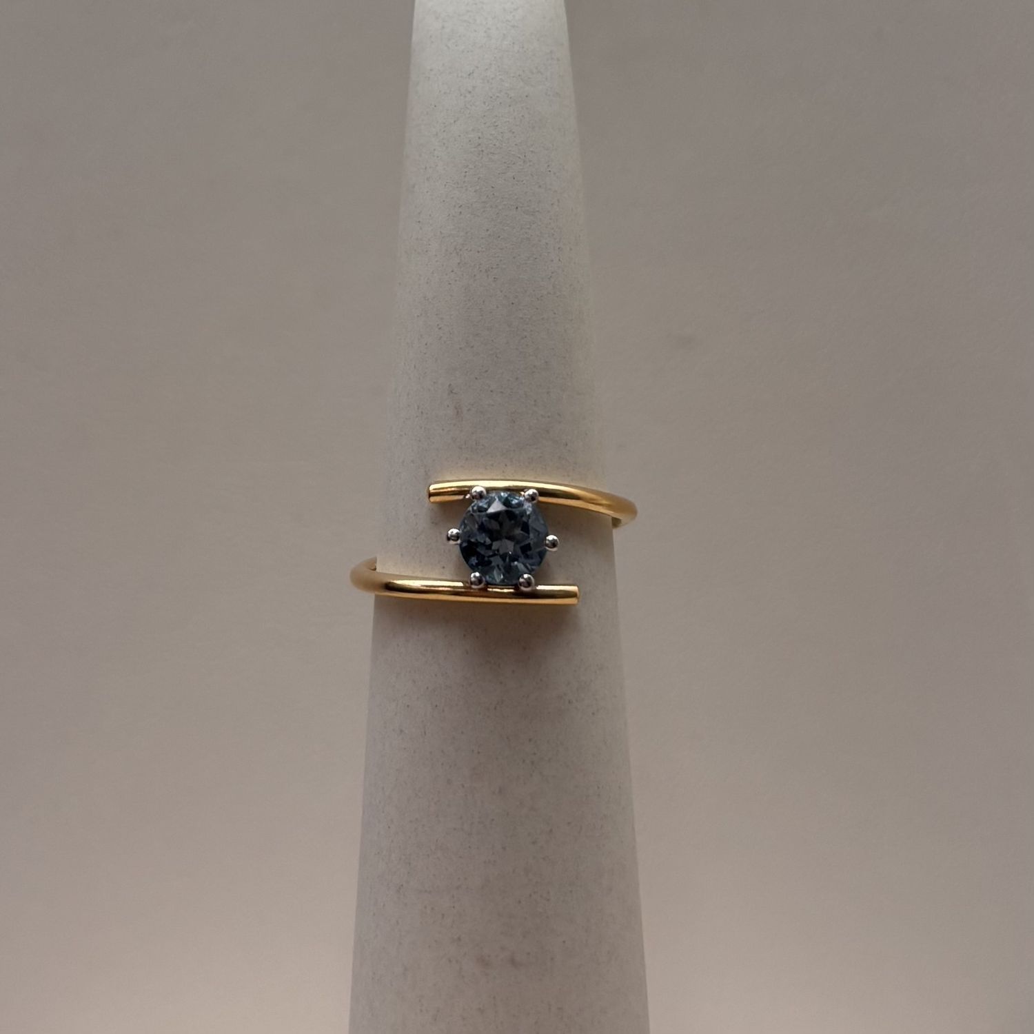 14KY Hexagon Blue Topaz Ring