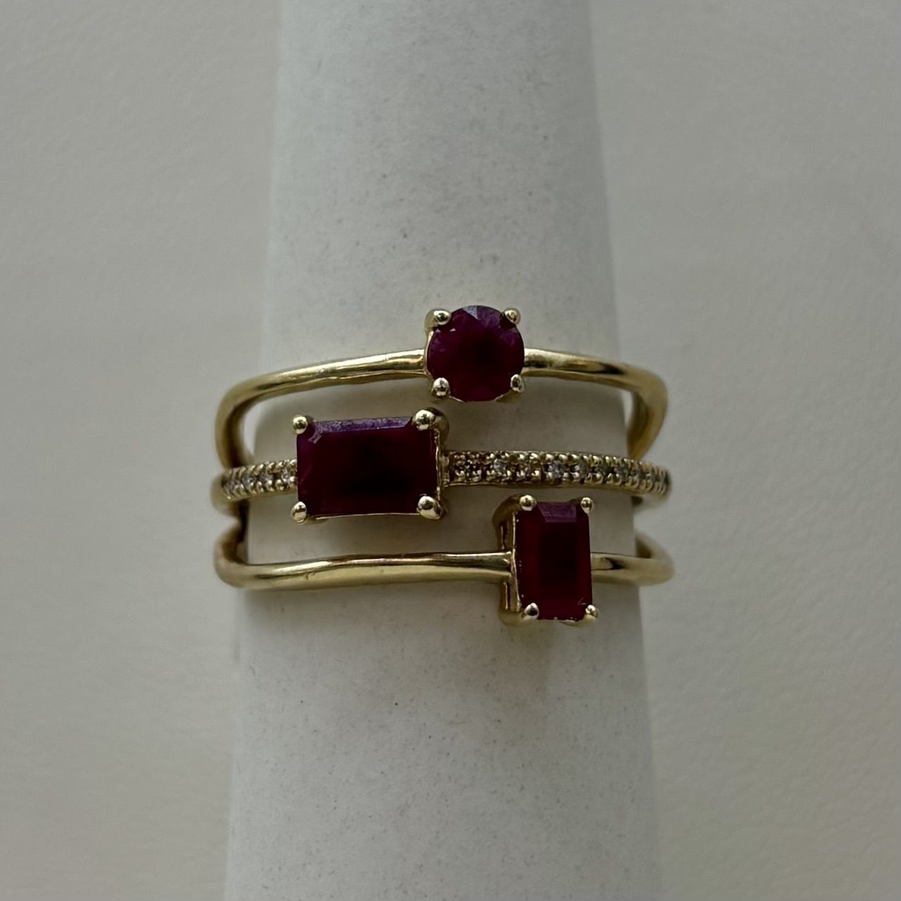 10KY Stacked 3-Stone Ruby Diamond Ring (3.6g)