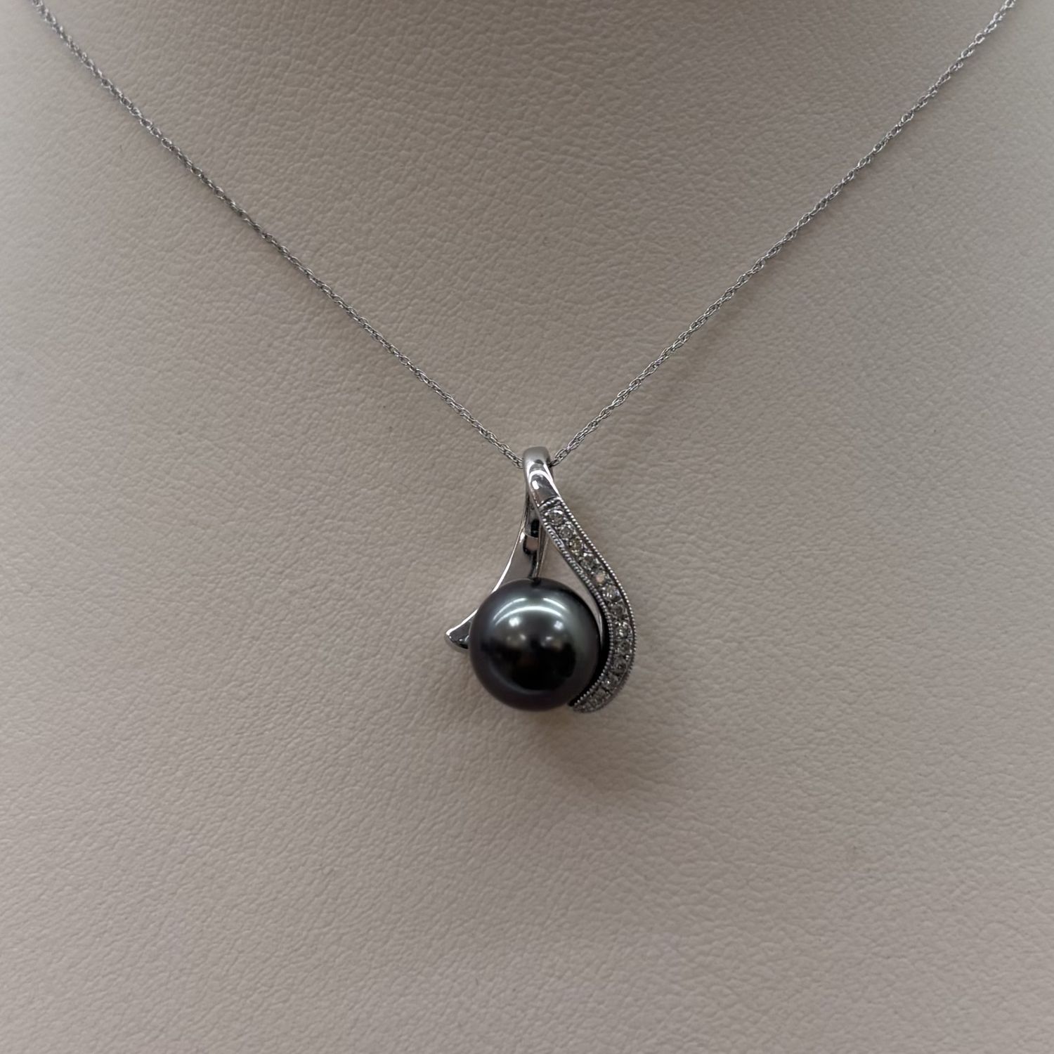 14KW Tahitian &amp; Diamond Necklace