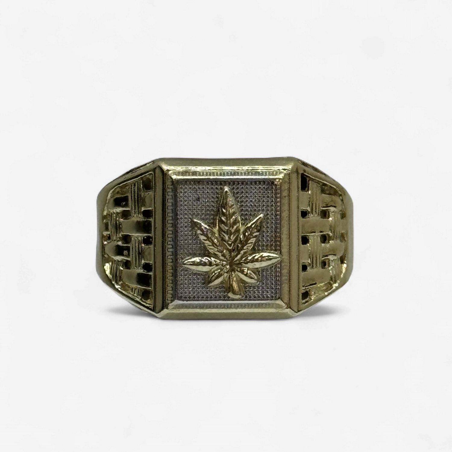 10KY Men's Cannabis Ring (3.8g)
