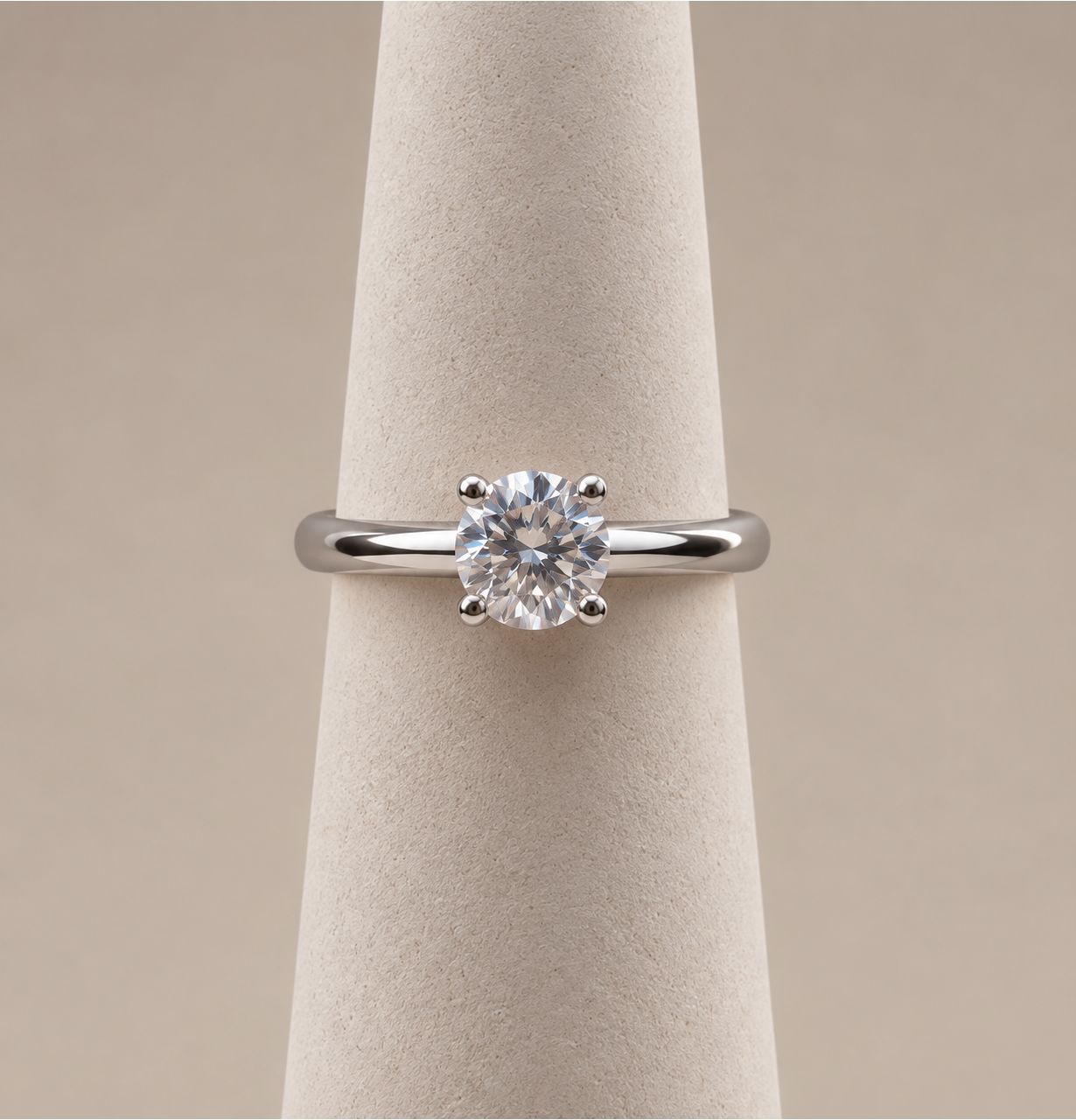 14k White Gold Solitaire Round CZ Ring (3.4g), Size: 7