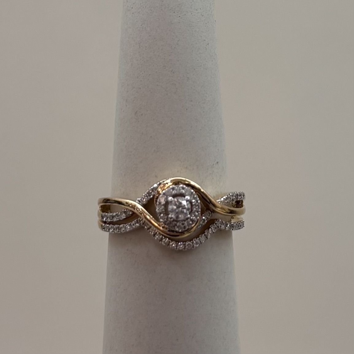 14KY Swirl Halo Diamond Bridal Set