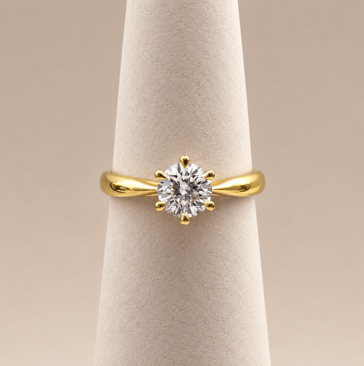 Gold Solitare Round Diamond Ring (1.10ct)