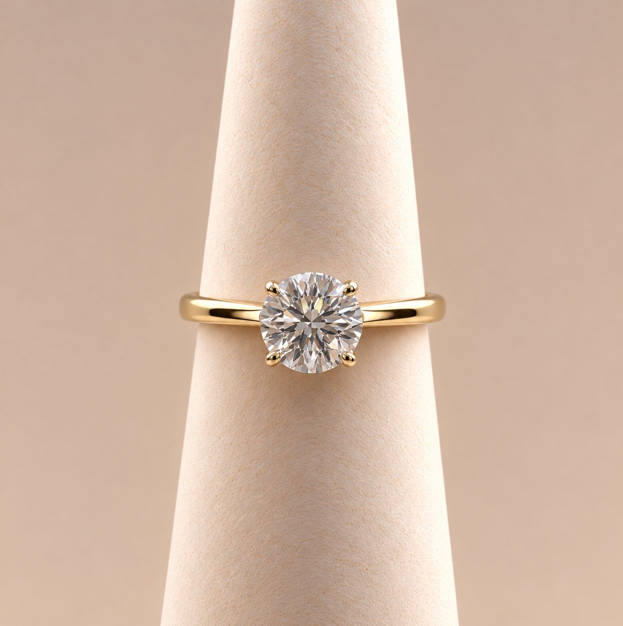 "Anabelle" Yellow Gold Round Brilliant Diamond Ring