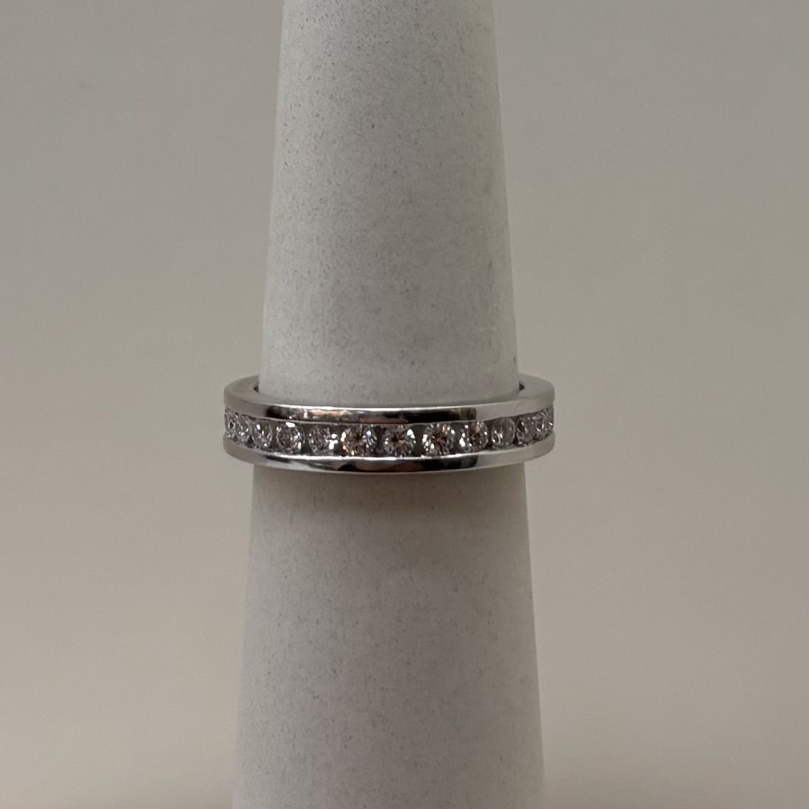 14KW Men's 360 Round Diamond Eternity Band (1.13ct)