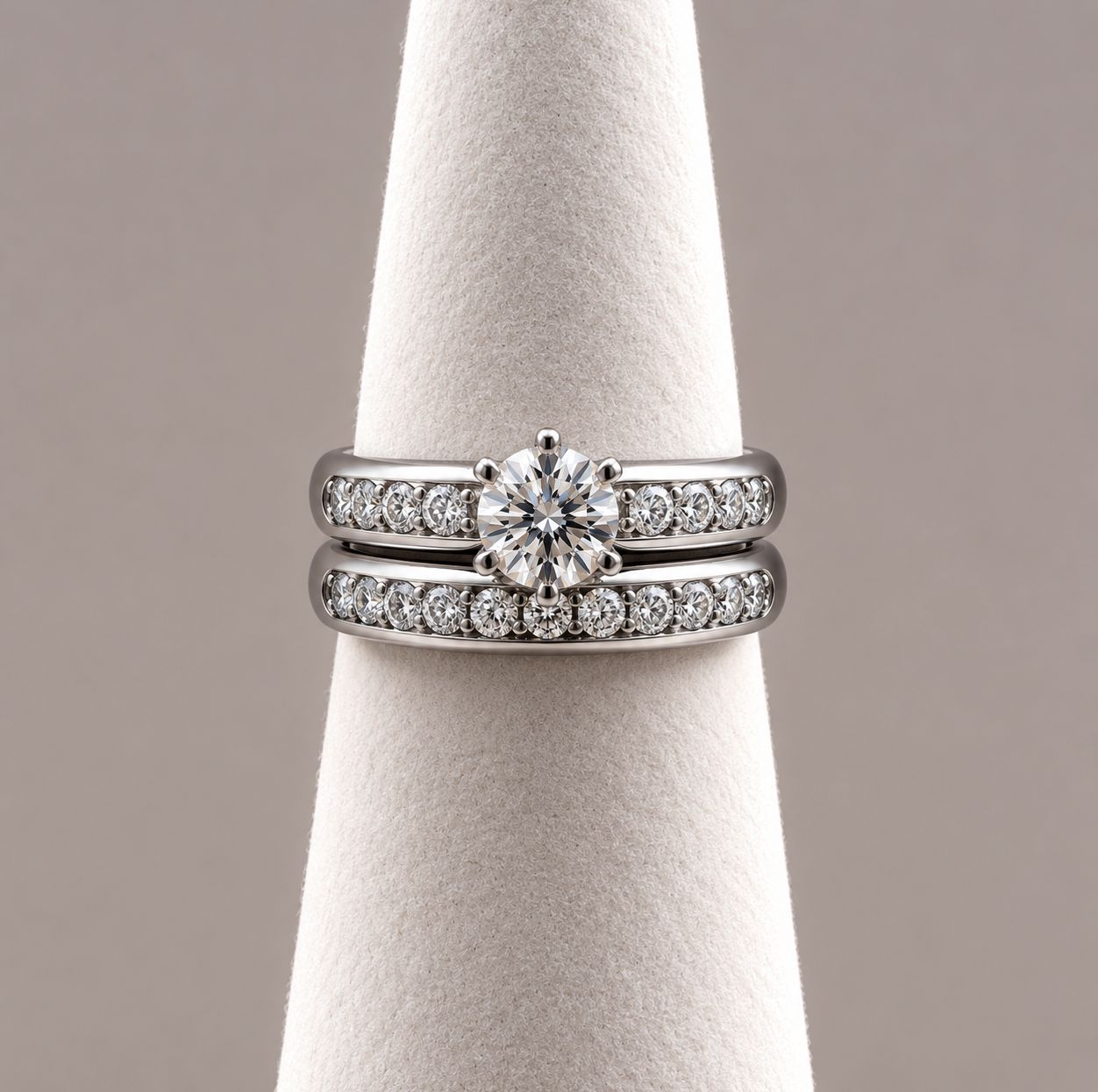 "Mary" Classic Diamond Bridal Set