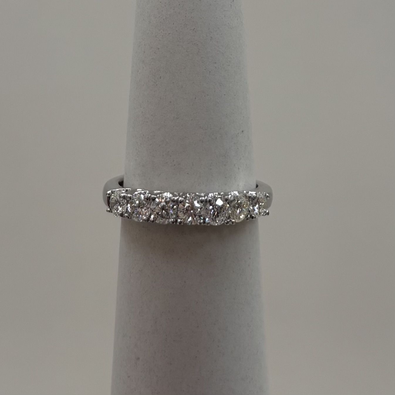 18KW Vintage 7-Stone Anniversary Band