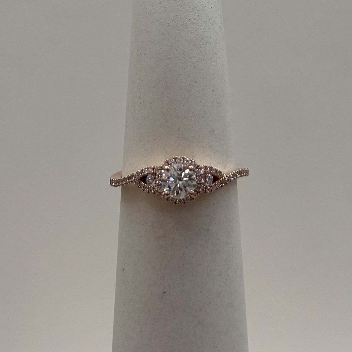 14KR "Hazel" Diamond Promise Halo Ring