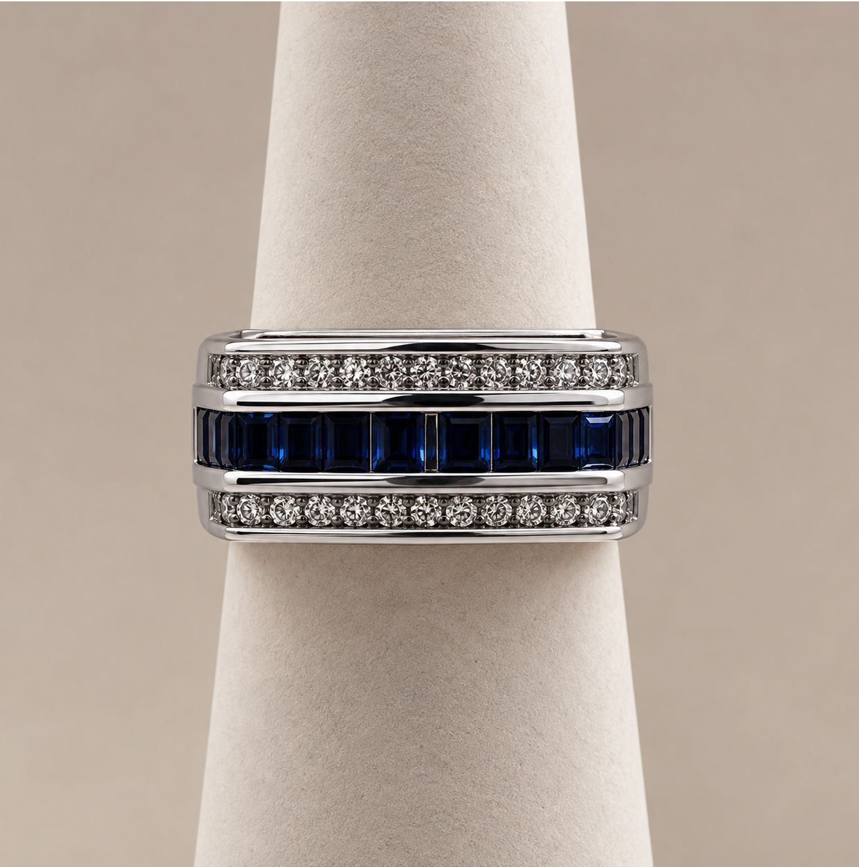 Men's White Gold Sapphire Diamond Ring (11.6g)