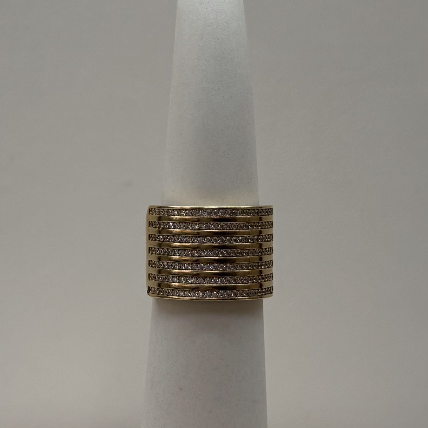 10KY CZ Cocktail Ring (Size 7)