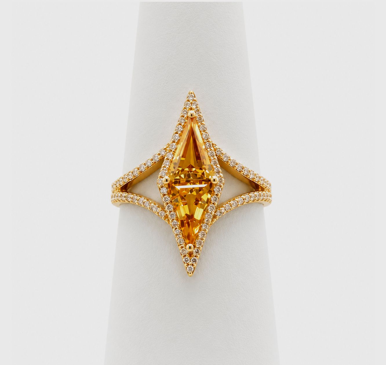 14KY Kite-Shaped Citrine Ring