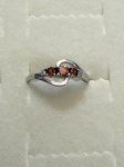 3-Stone Garnet/Dia Swirl Ring