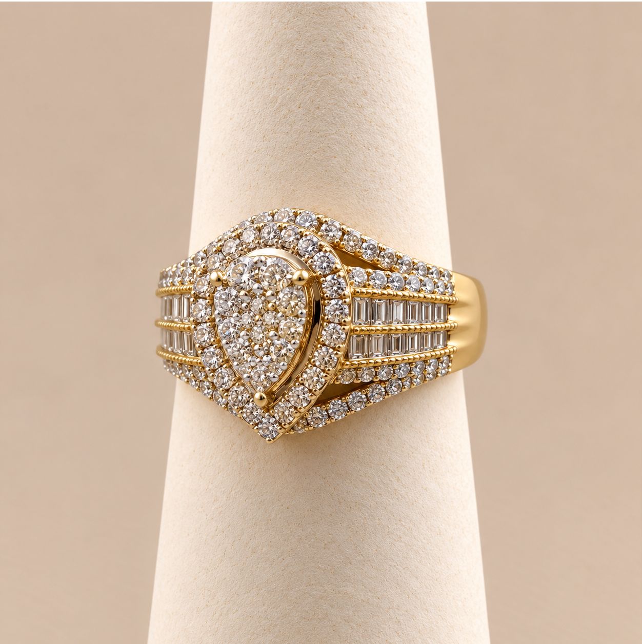 Empress Gold Pear Diamond Cluster Ring(4.6g)