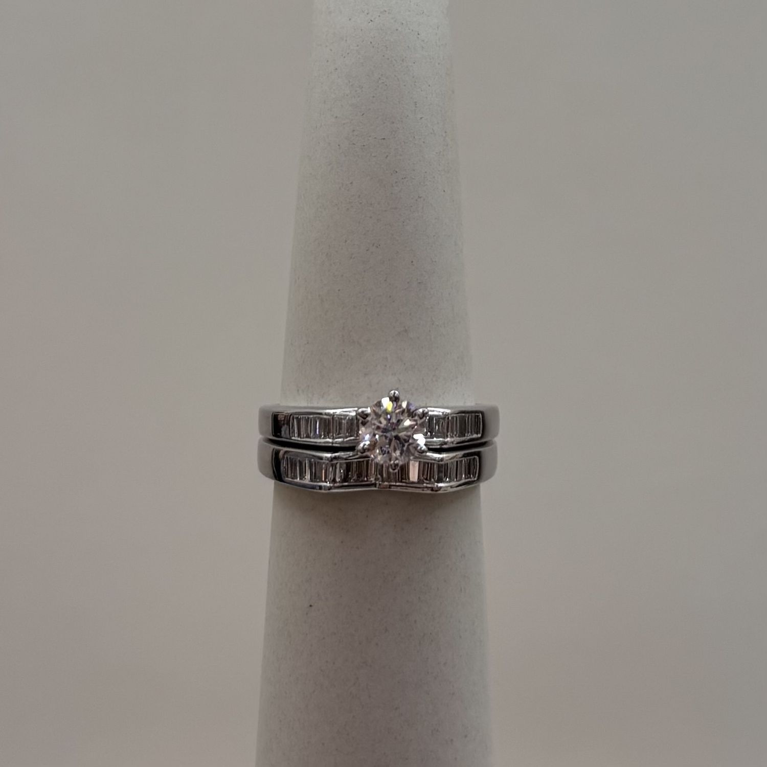 18KW LM S1 Baguette Diamond Bridal Set w 0.53ct Round Center