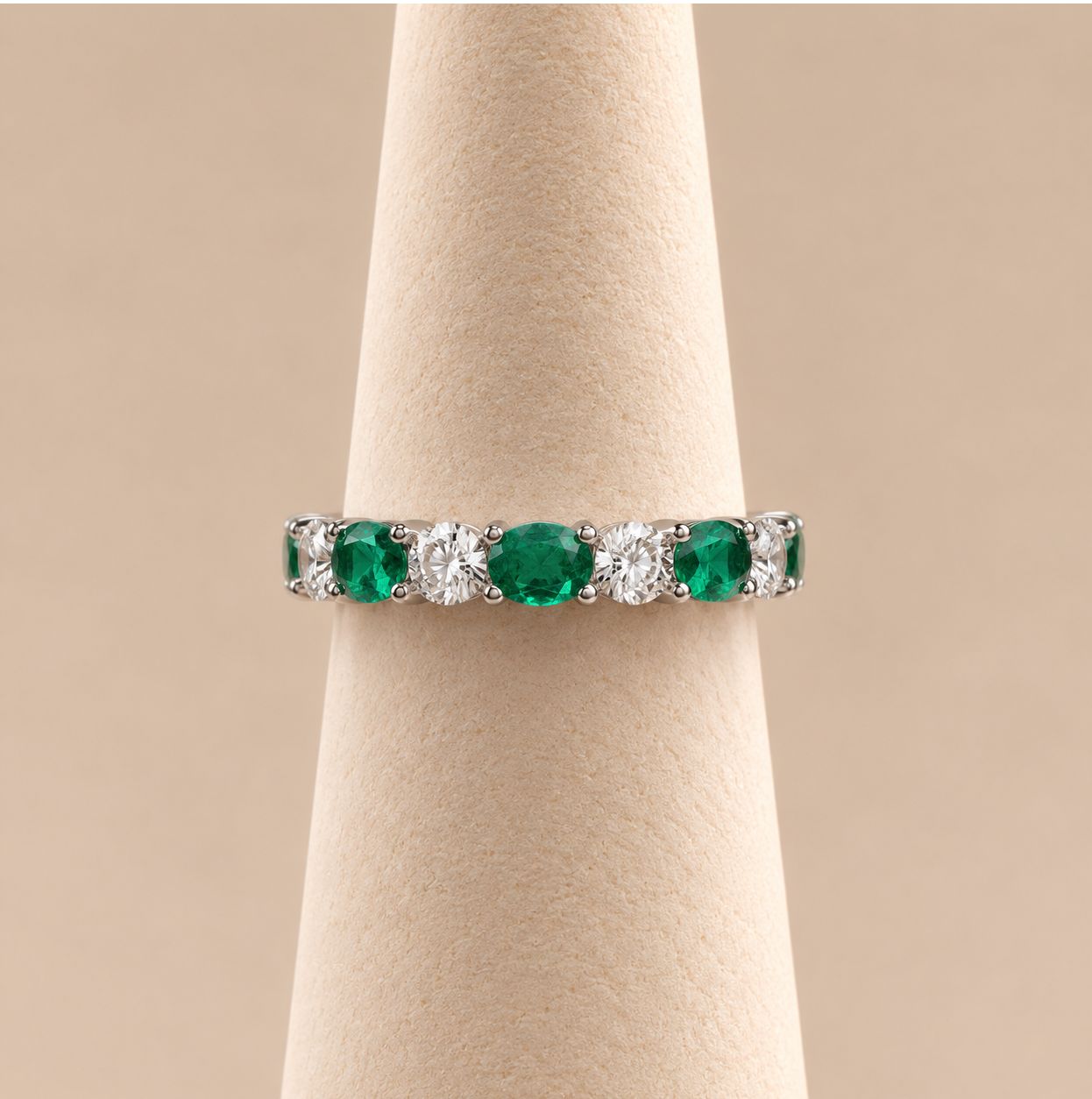 Alternating Oval Emerald and Radiant Diamond Band (3.8g)