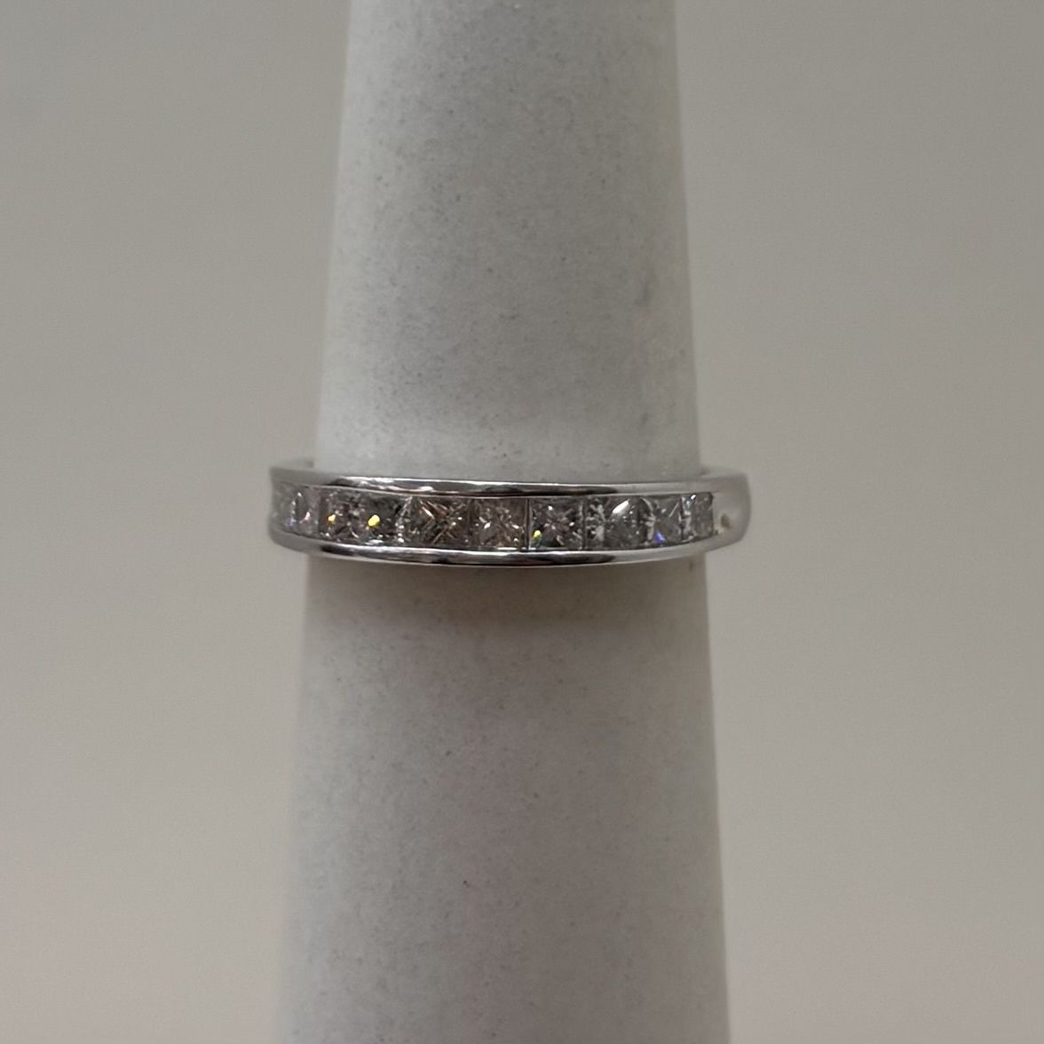 14KW Men's Princess Diamond Wedding Band (0.75ct)