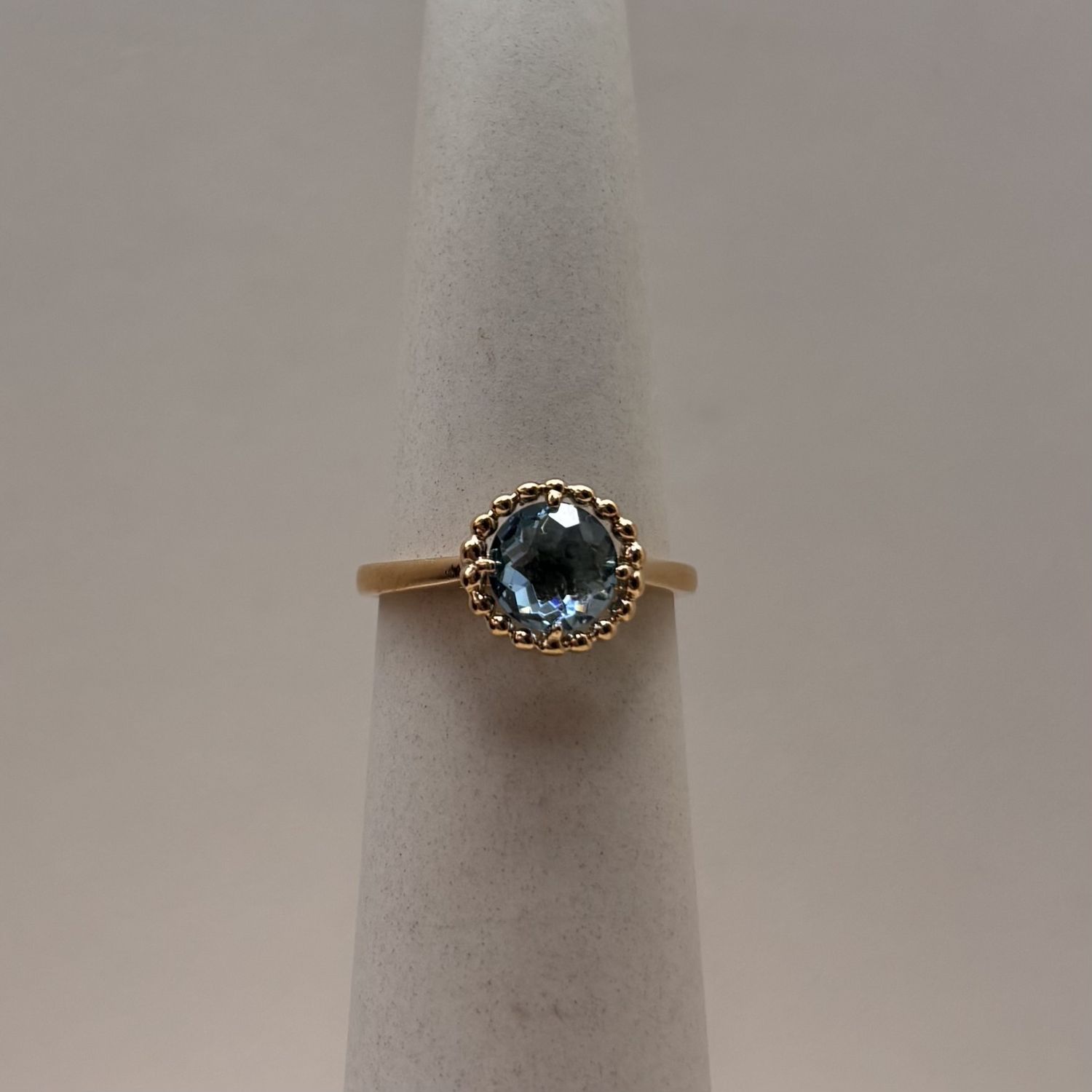 10KY Blue Topaz Center Ring