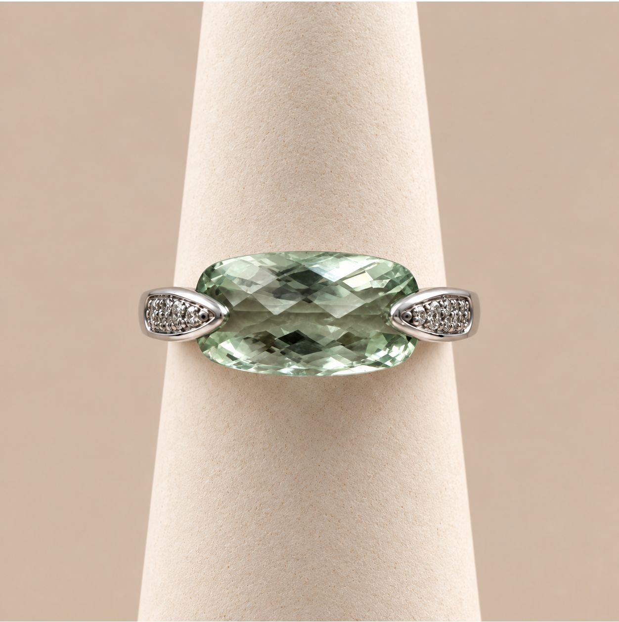 Horizontal Floating Green Quartz Diamond Ring (3.6g)