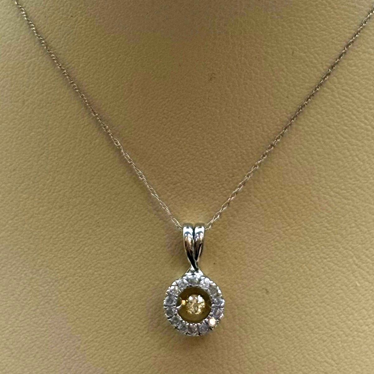 10KW Halo Fluttering Diamond Pendant