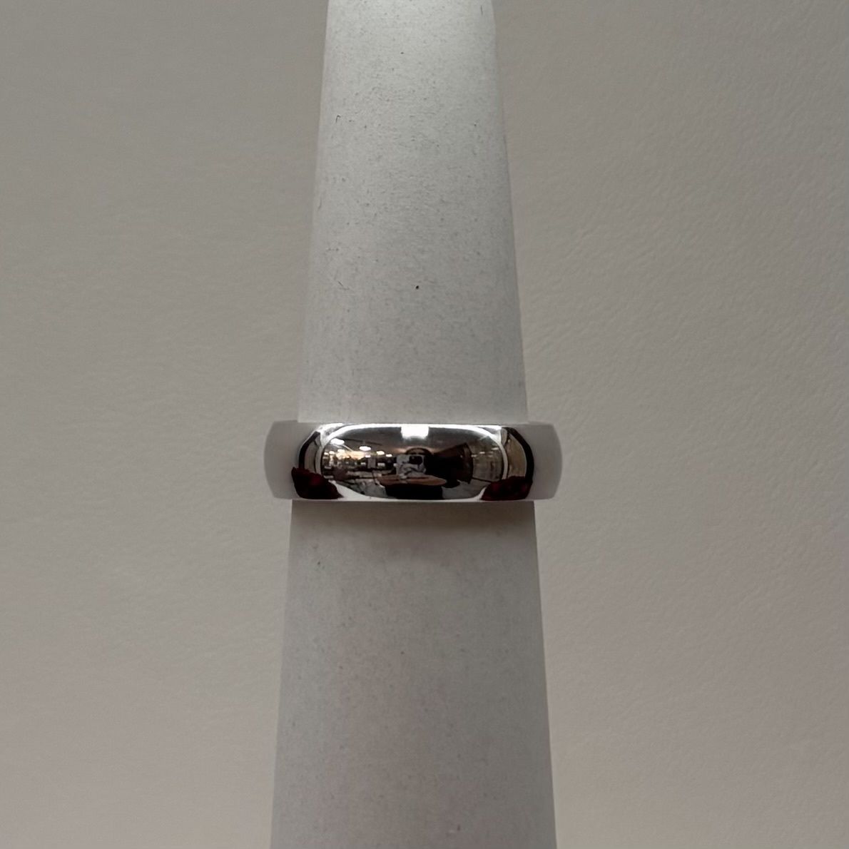 10KW Men's 5mm Band (Size 5.5/1.8g)