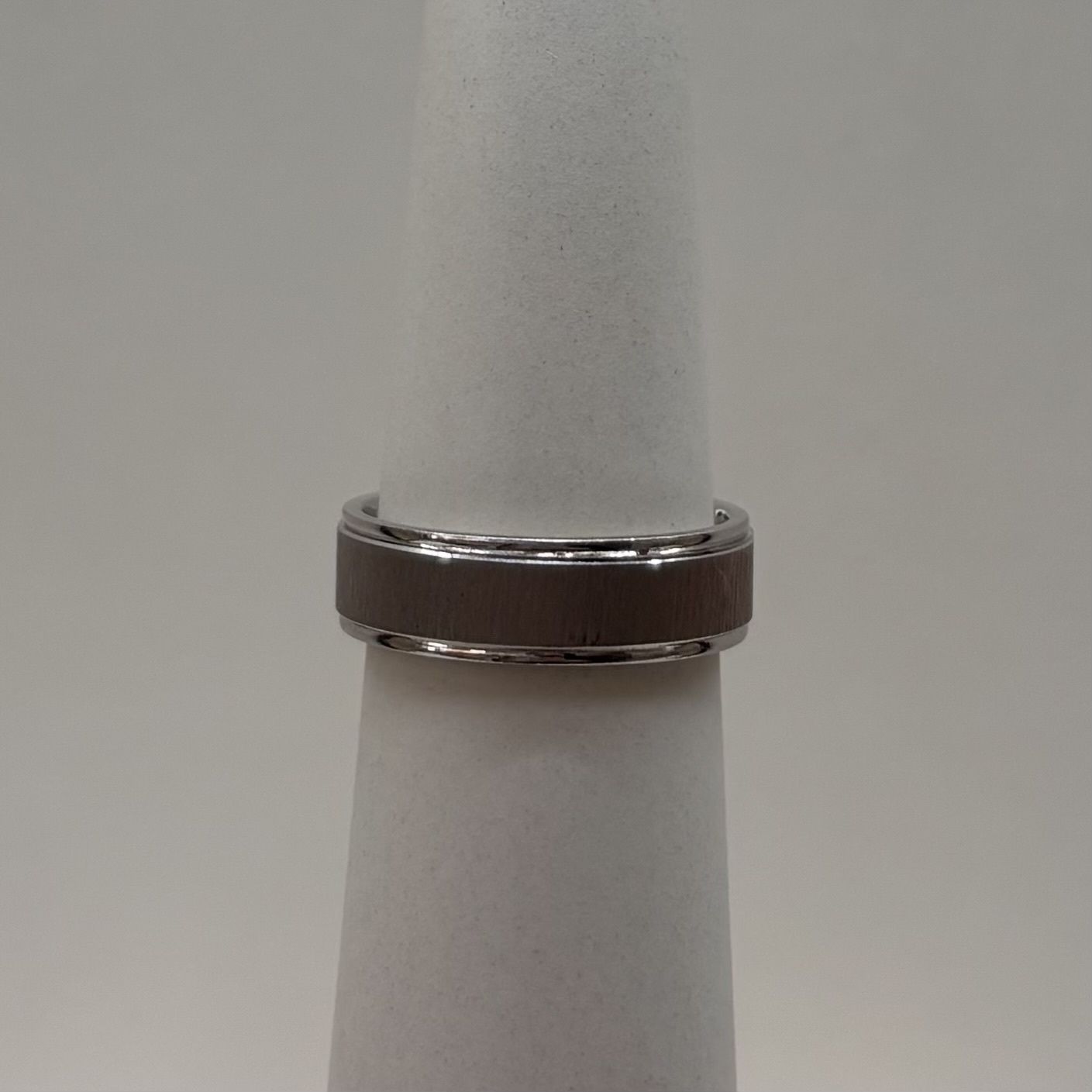 10KW Men's Designed Band (Size 7/ 6.3g), Material: SMOOTH