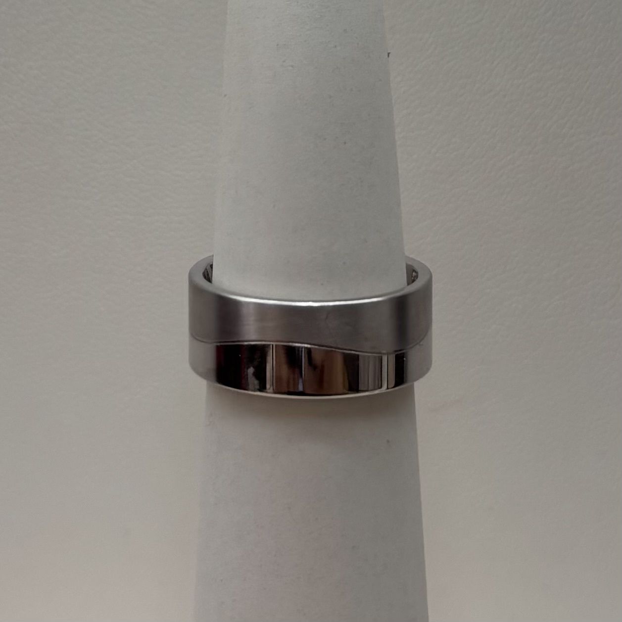 14KW Men's Designed Band (Size 7/ 10g)