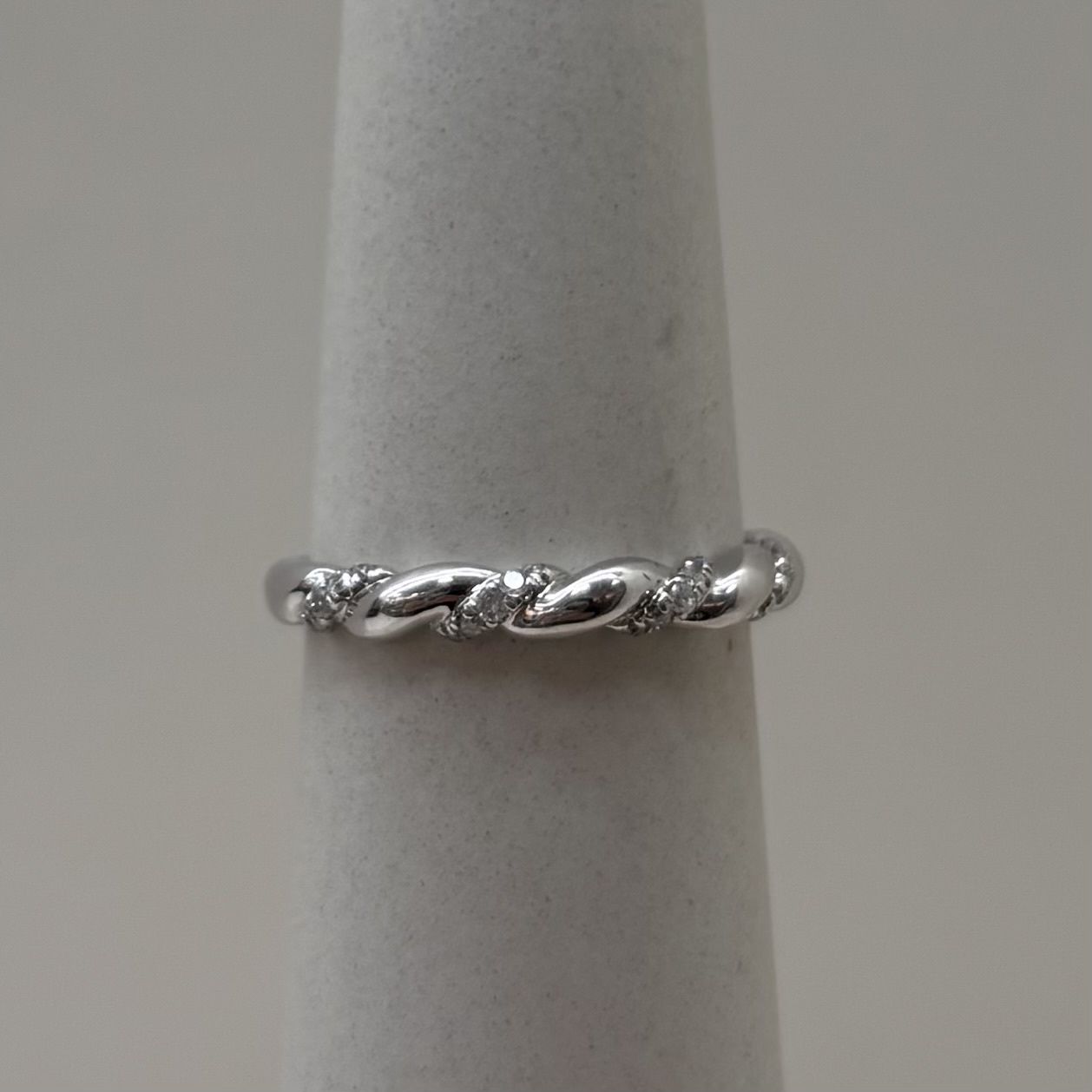 14KW Braided Diamond Band