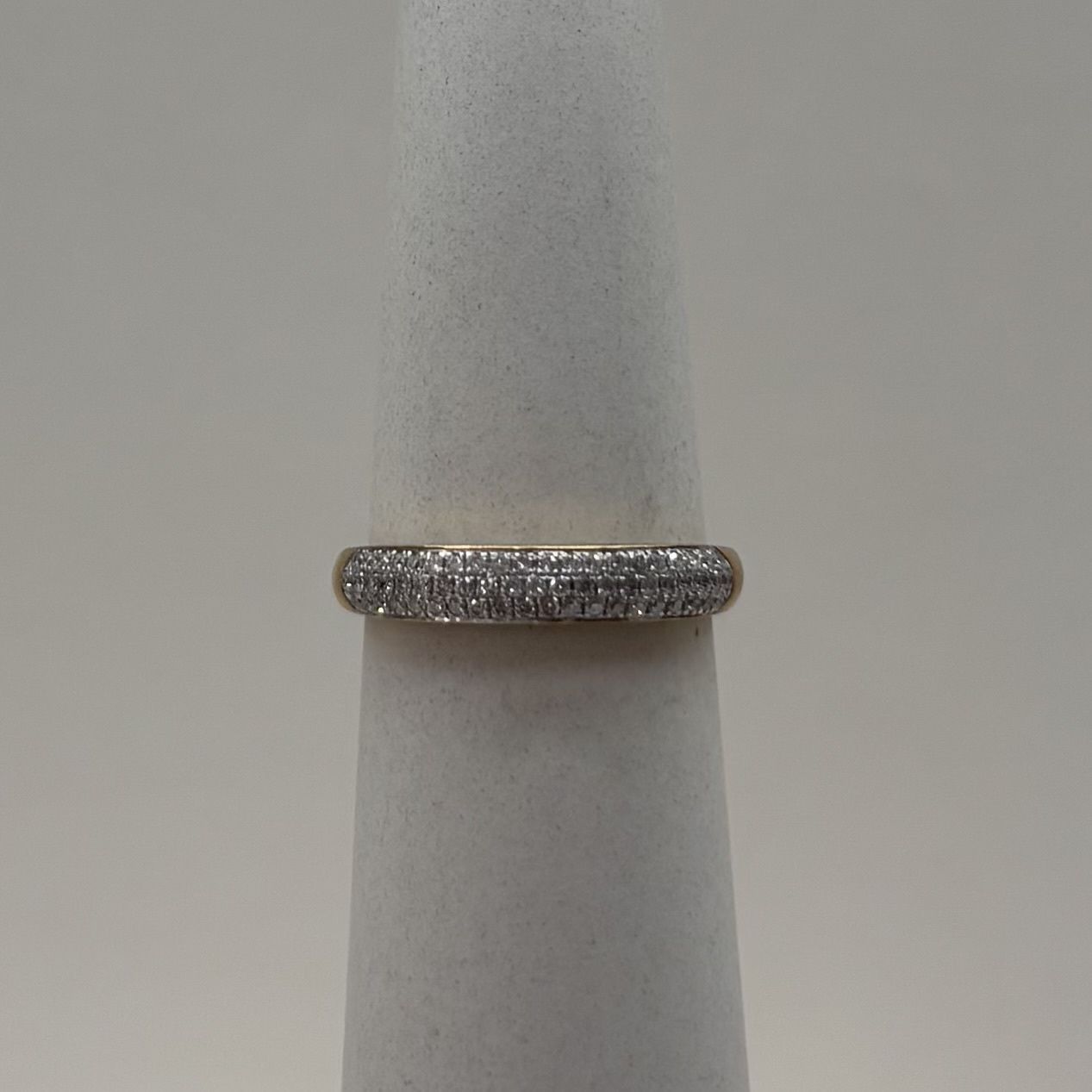 10KY Diamond Wedding Band  (0.20tdw)