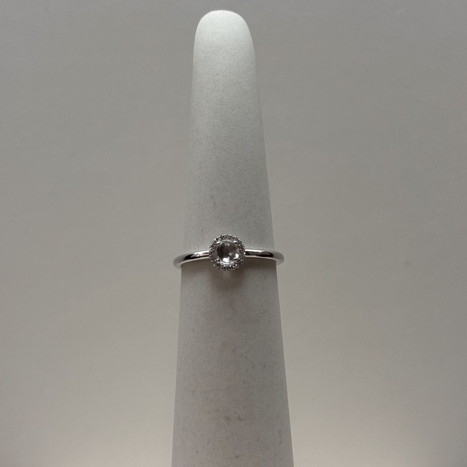 14KW White Quartz &amp; Diamond Ring
