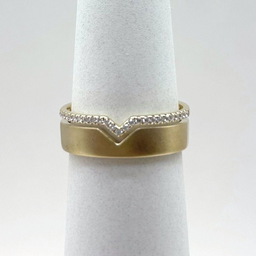 14KY  &amp; Diamond "V" Shape Contour Ring Bassali