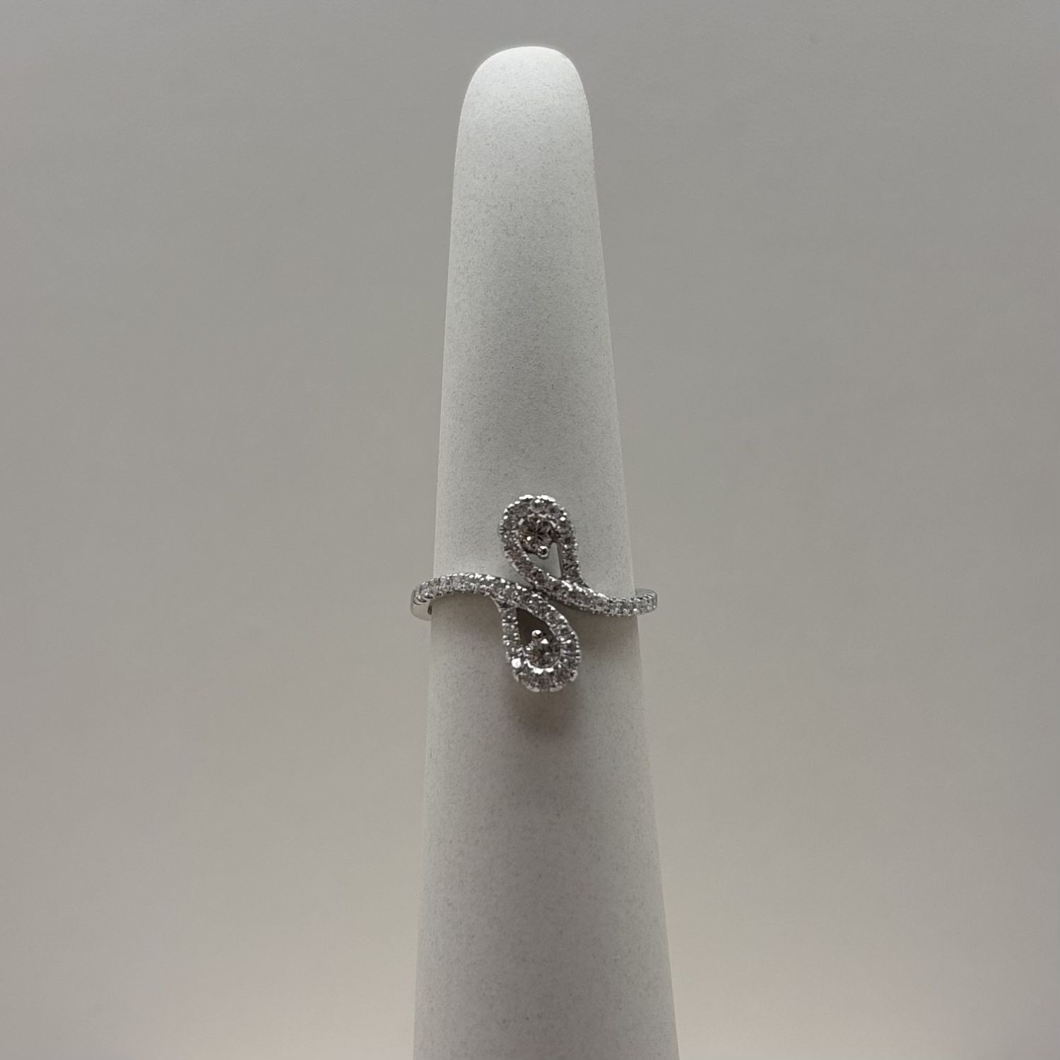 14KW Interlocking "Pears" Diamond (1.5TDW) Ring