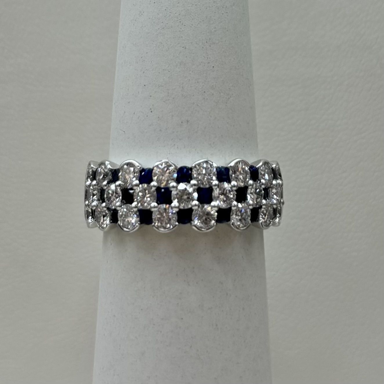 14KW 3-Row Sapphire Diamond Band (4.7g)