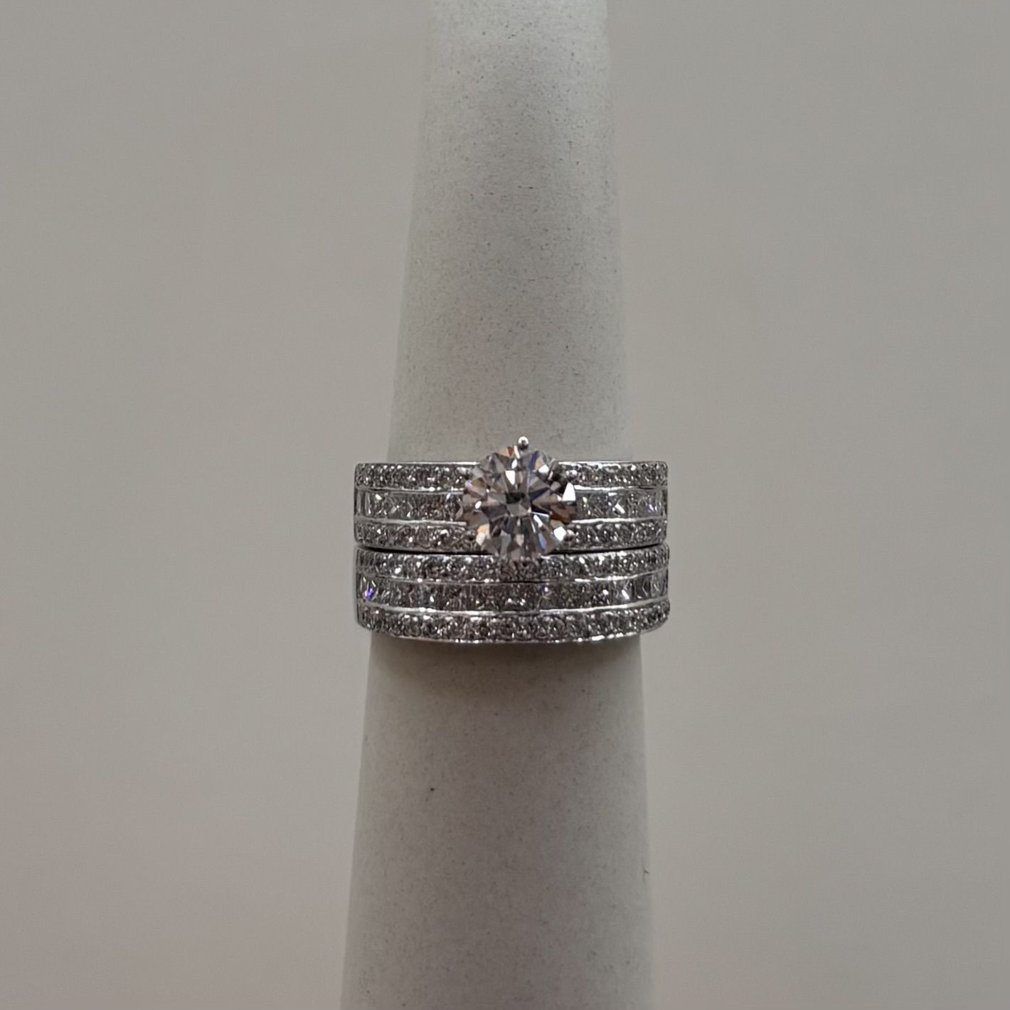 18KW LM Princess &amp; Round Diamond Bridal Set